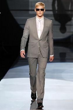Versace08春夏男裝發(fā)布秀
