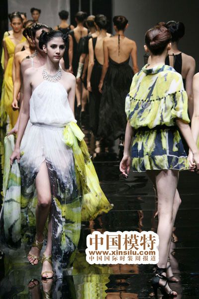 旭化成創(chuàng)意大獎—劉薇時裝發(fā)布會